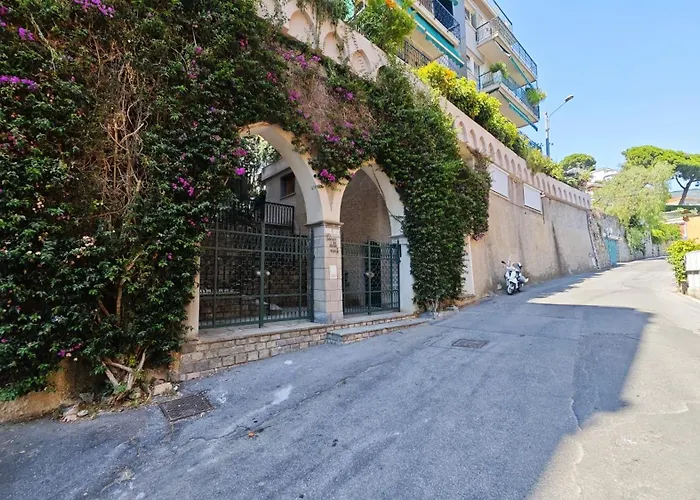 Hostdomus - La Ninfea Lägenhet Alassio